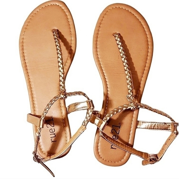 Rue21 Strappy Sandles - Picture 1 of 3